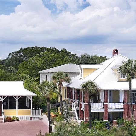 Beachview Inn And Spa タイビーアイランド エクステリア 写真
